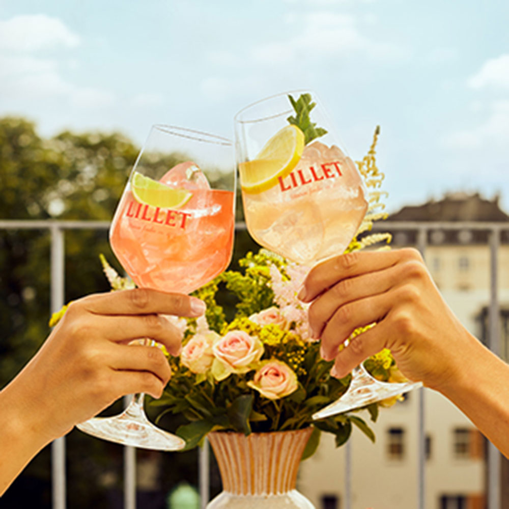 Lillet Schuber Geschenkset - Lillet Rose Aperitiv de France 750ml (17% Vol) Aperitifwein + 2 Weingläser