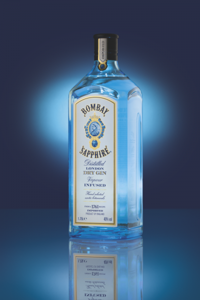 Gin Tonic Giftbox Geschenkset - Bombay Sapphire 0,7l 700ml (40% Vol) + 4x Goldberg Tonic Water 200ml inkl. Pfand MEHRWEG + Geschenkverpackung