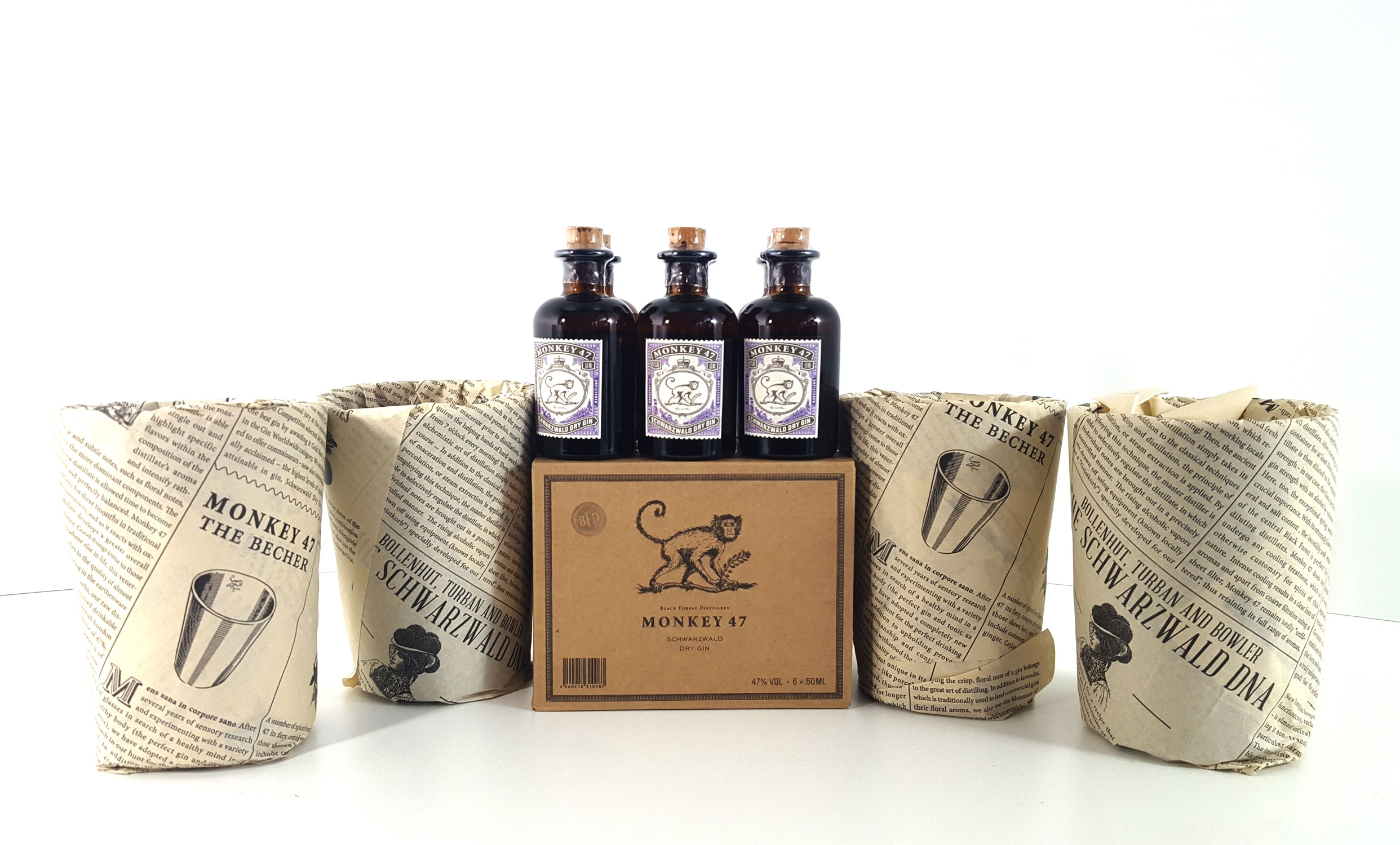 Monkey 47 Set - 6x Monkey 47 Gin 50ml (47% Vol) + 4x The Becher Keramikbecher