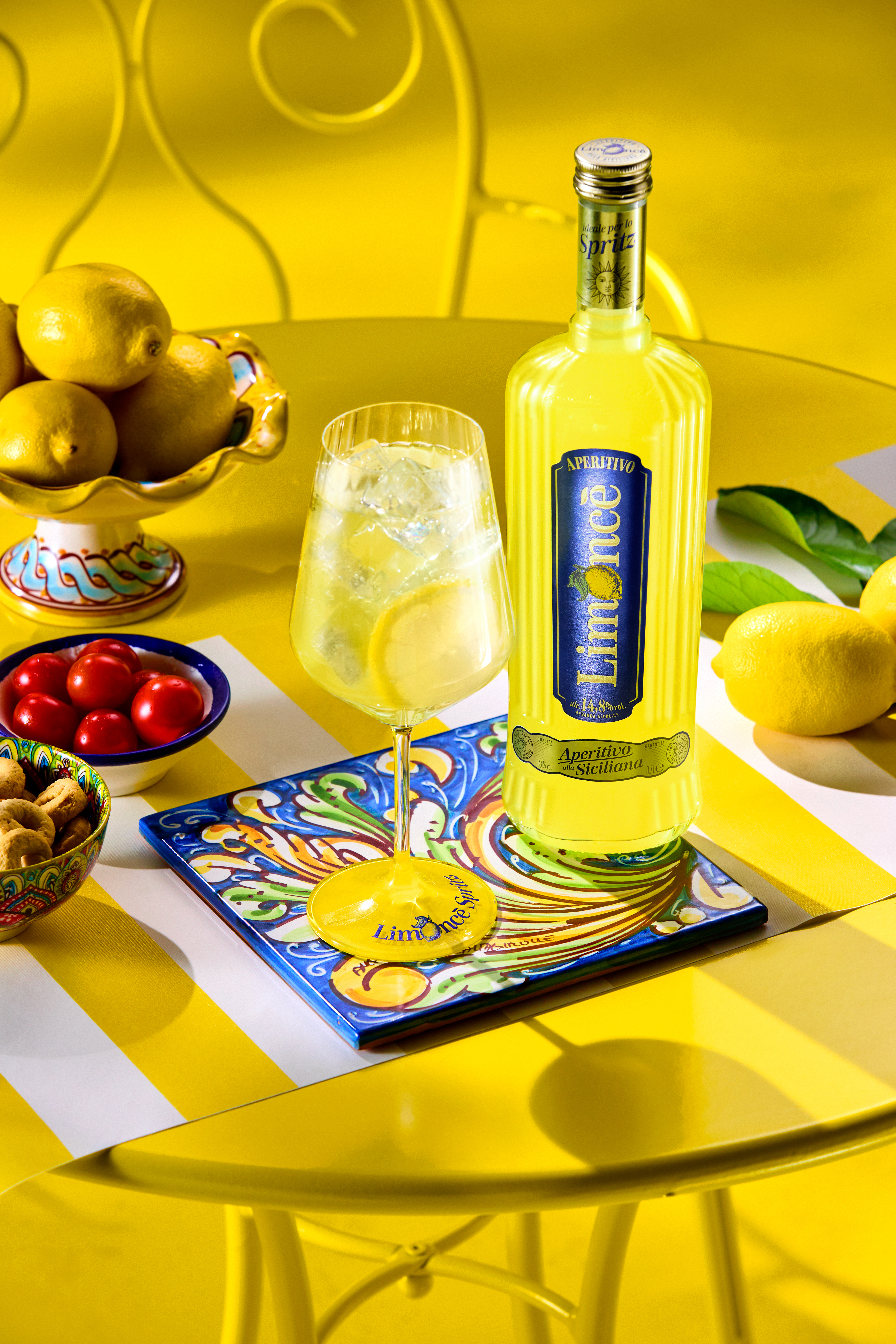Limoncè Aperitivo 0,7L – Italienischer Zitronen-Aperitif aus Sizilien, 14,8% Vol.- [Enthält Sulfite]