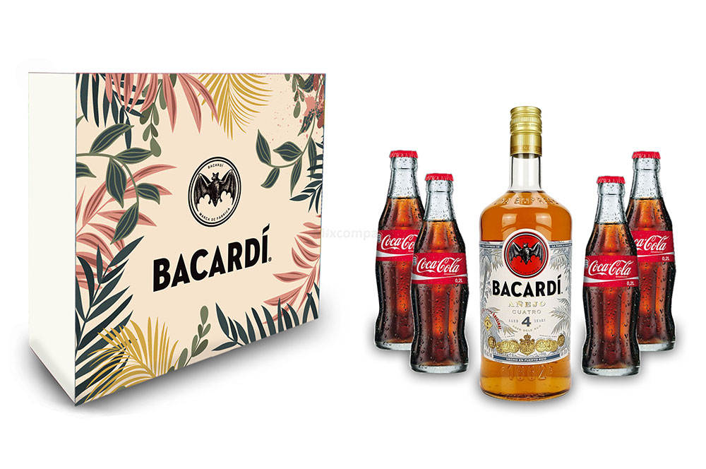 Bacardi Geschenkset - Bacardi Anejo Cuatro 4 Jahre Rum 0,7l 700ml (40% Vol) + 4x Coca Cola 0,2L Inkl. Pfand MEHRWEG- [Enthält Sulfite]