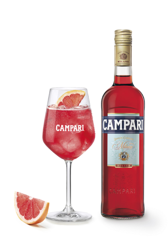 Campari Amalfi Geschenkset - Campari Aperitif 0,7L (25% Vol) mit 2x Wein Gläser + 2x Schweppes Bitter Lemon in Giftbox inkl. Pfand MEHRWEG - [Enthält Sulfite]