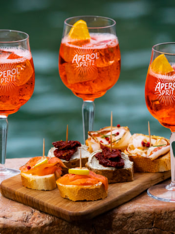 Aperol Spritz Gläser-Set – 6 Gläser + Sonnenbrille im Retro-Look