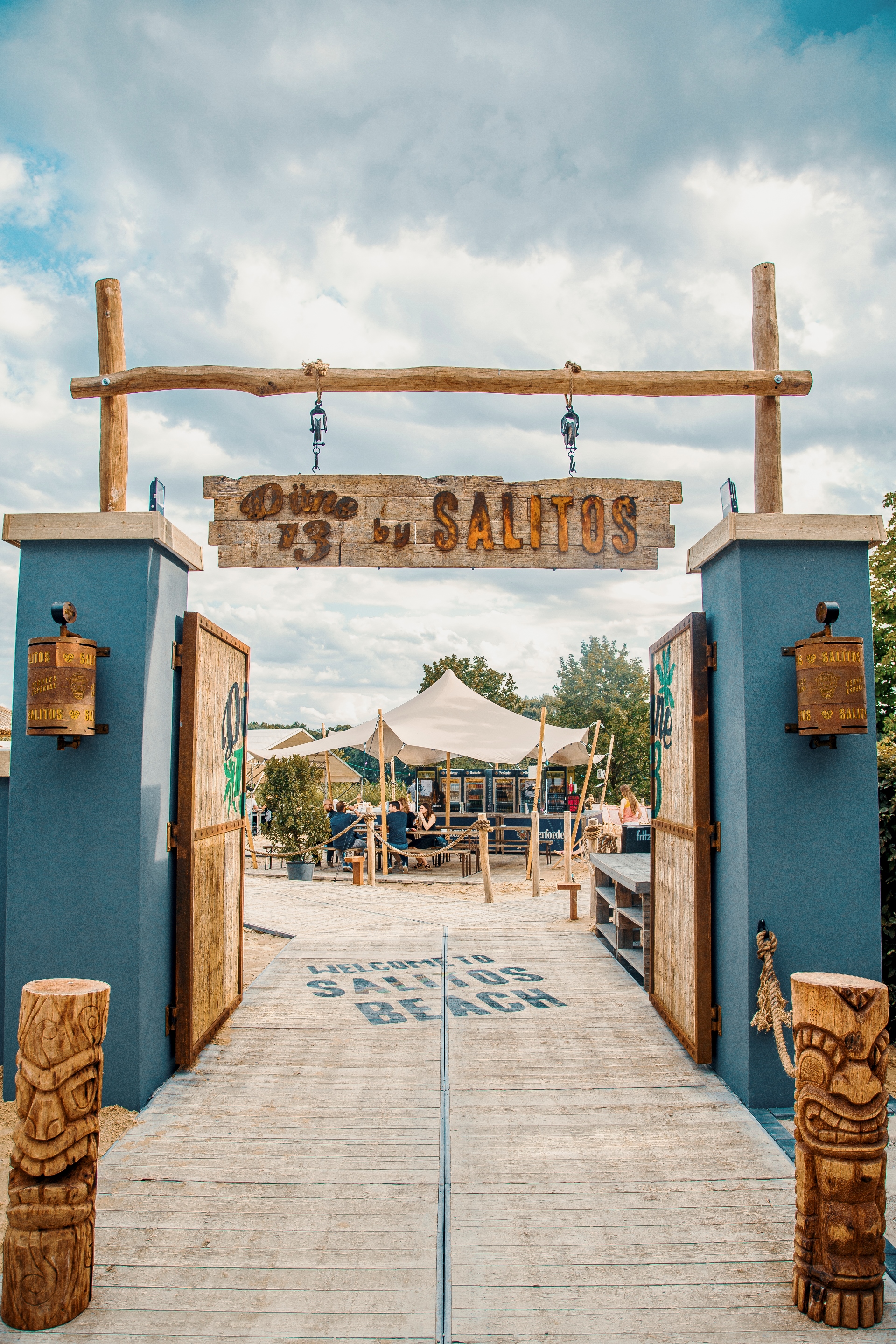 Salitos 12er Set Bier Salitos Pink Beer 12x 0,33L (5% Vol) inkl. Pfand MEHRWEG mit Mixcompany Grußkarte- [Enthält Sulfite]