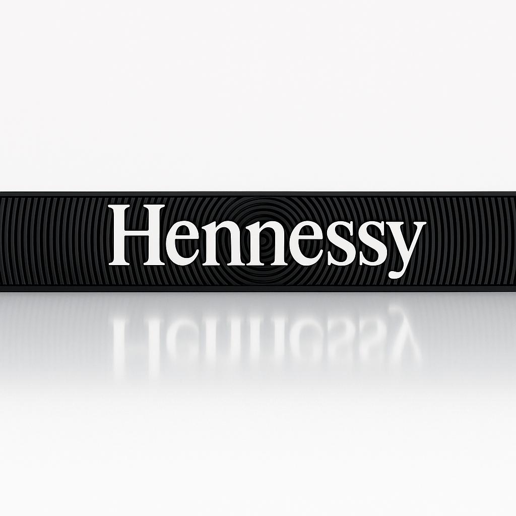 Hennessy Barmatte – ca. 60 x 9 cm – Schwarze rutschfeste Silikon-Barunterlage mit Hennessy Logo – Profi Bar Mat für Home-Bar & Theke