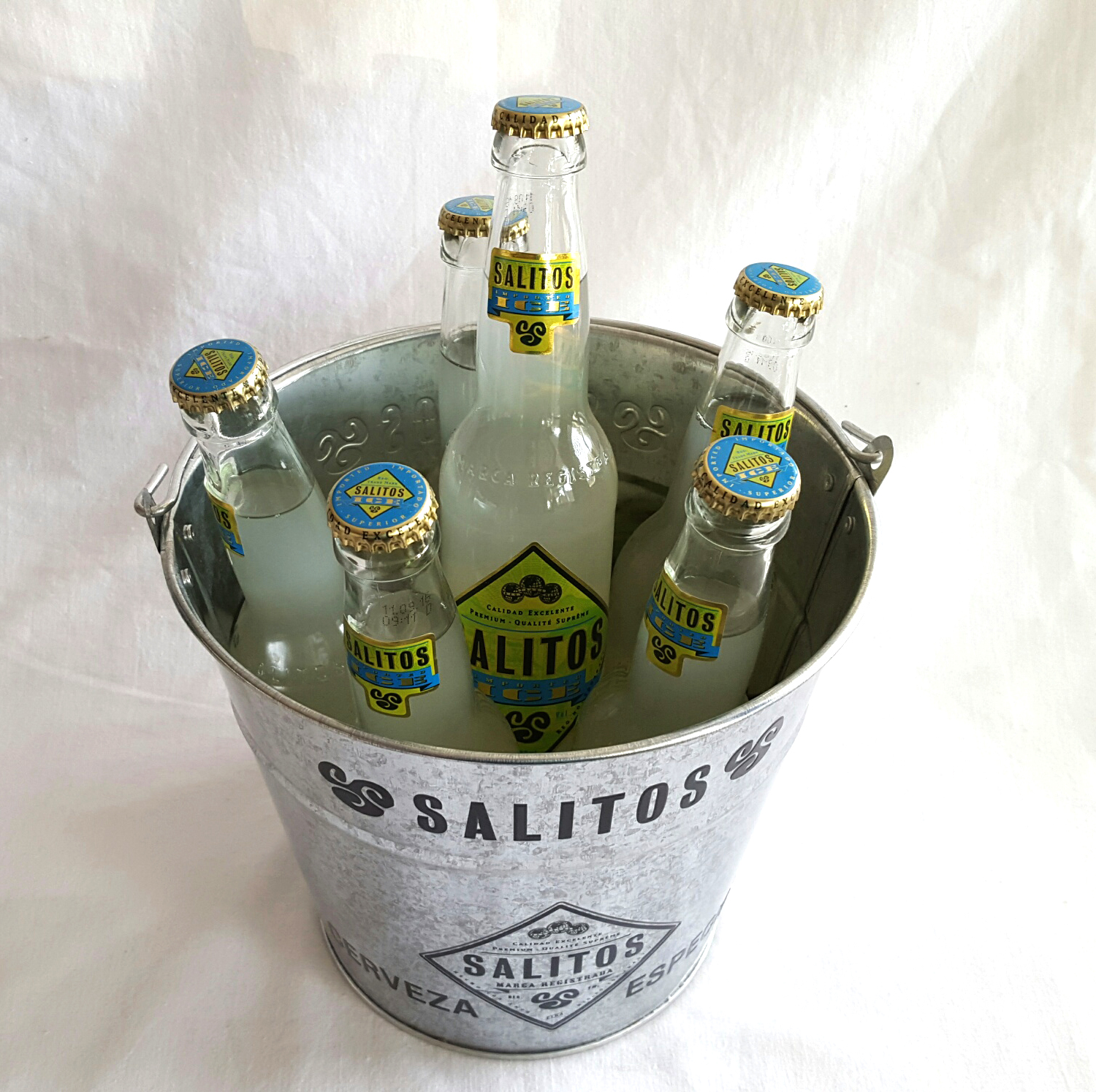 Salitos Set - 6 Salitos ICE Bier 330ml (5,2% Vol) + Salitos Eimer - Inkl. Pfand MEHRWEG