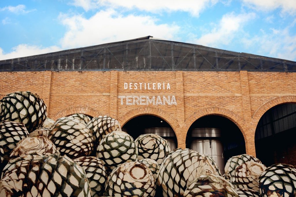 Teremana Tequila Reposado 0,7L (40% Vol) Dwayne The Rock Johnson Tequila Gold- [Enthält Sulfite]