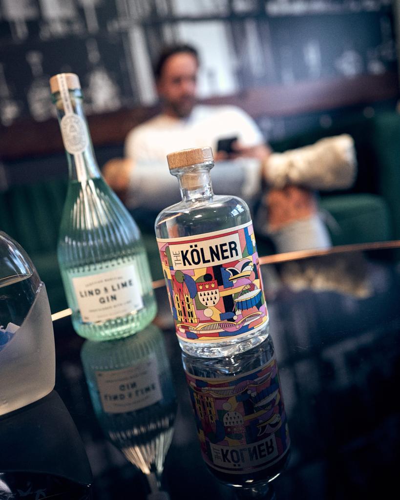 Lind & Lime Geschenkset - Gin 0,7L (44% Vol) mit 2x Scavi Ice Prestige 0,2L (12% Vol) + Lind & Lime Edinburgh News Zeitung - [Enthält Sulfite]