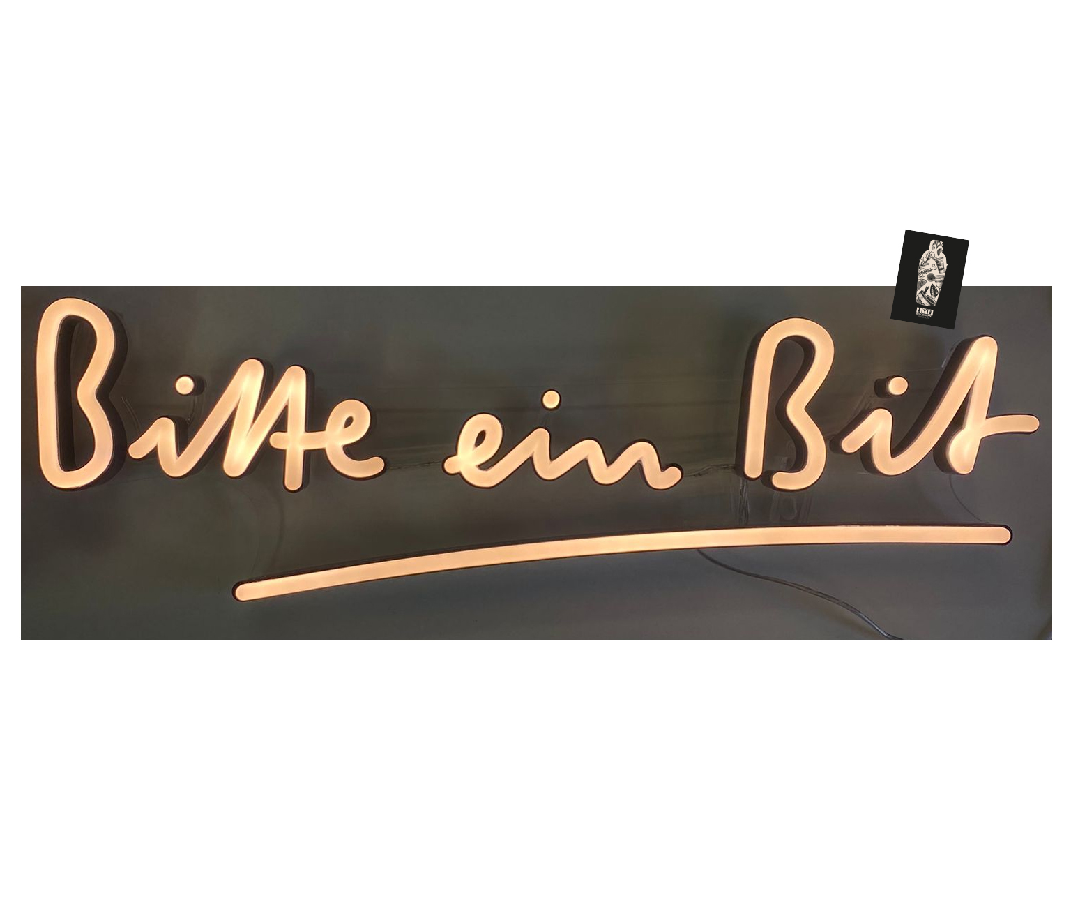 Bitburger "Bitte ein Bit" Leuchtschild Werbeschild Werbetafel Leuchtreklame LED Beleuchtet mit Netzteil + Wandbefestigung + Schraubenzieher + Schrauben - MAßE ca.55x13cm inkl. Mixcompany Postkarte