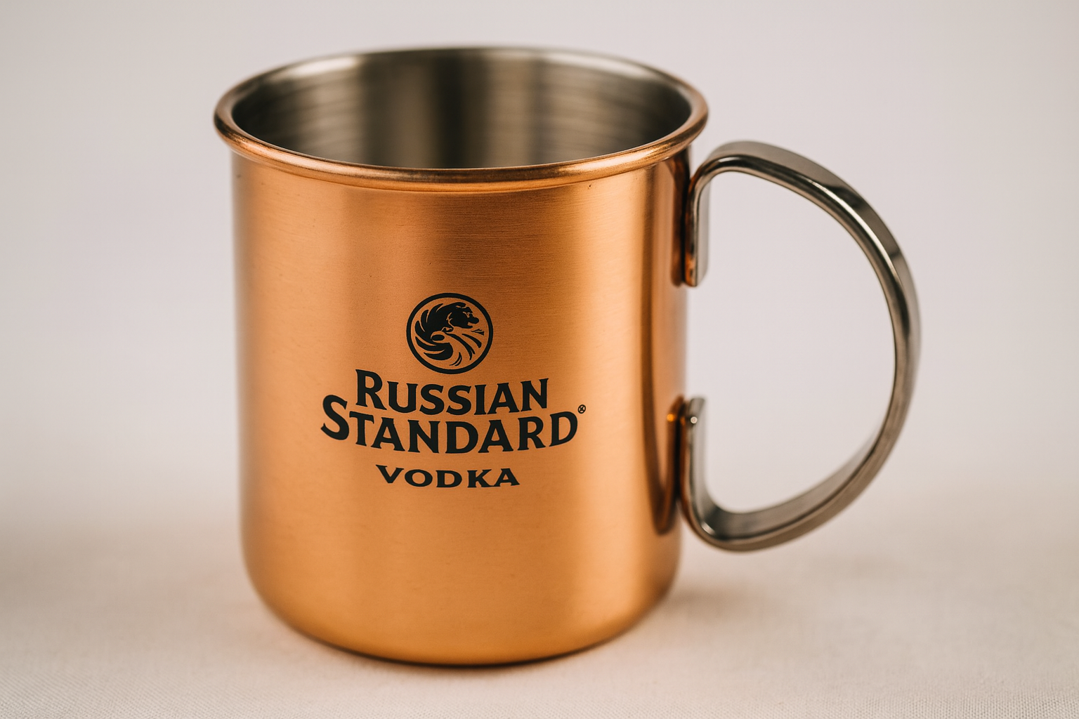 Russian Standard Moscow Mule Becher – Kupferbecher aus Edelstahl | Für Moscow Mule, Cocktails & Longdrinks 