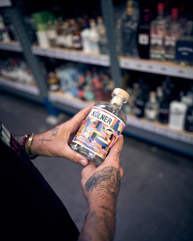 THE CITY GIN’S – Kölner Gin 0,5 l – Premium Dry Gin mit 41 % Vol – handcrafted Botanicals – Gin aus der Domstadt im urbanen Design - [Enthält Sulfite]