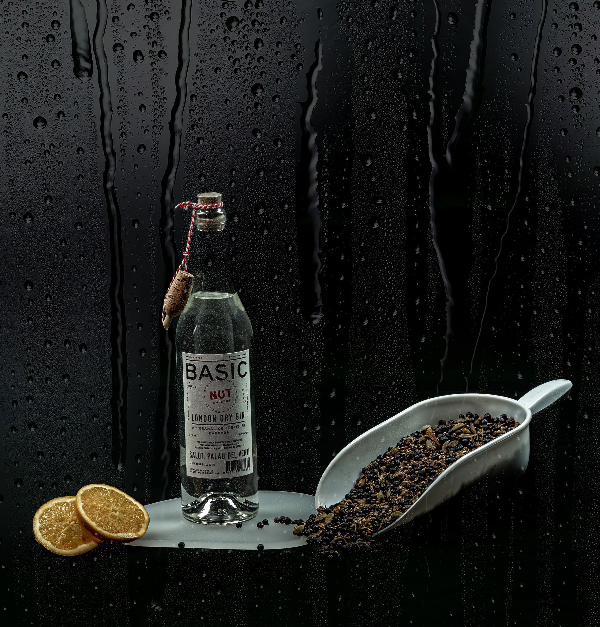 NUT 6er Set Basic London Dry Gin 6x 0,7L (40% Vol) NUT Distillery No Frills Gin 6 Botanicals- [Enthält Sulfite]