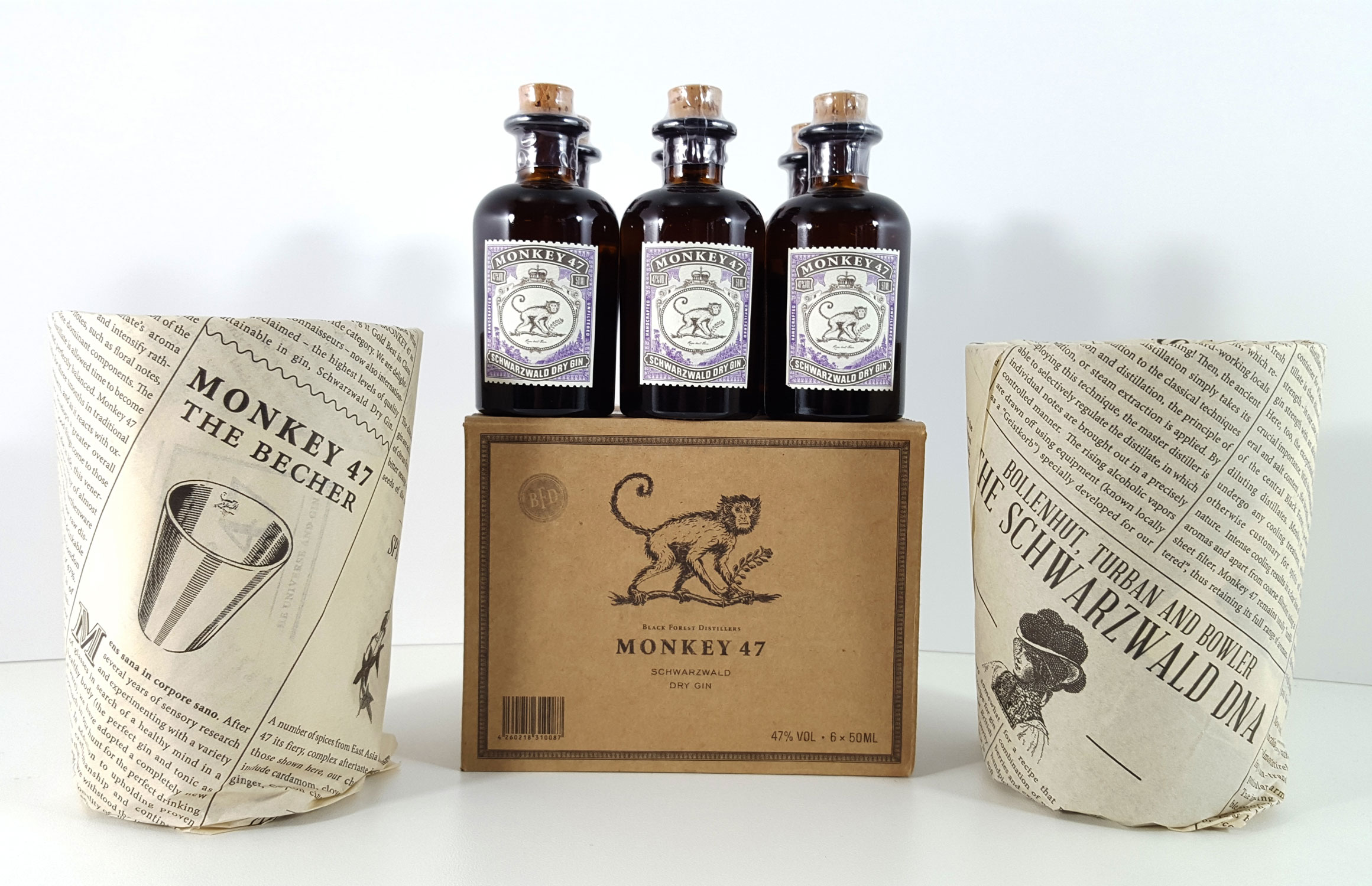 Monkey 47 Set - 6x Monkey 47 Gin 50ml (47% Vol) + 2x The Becher Keramikbecher