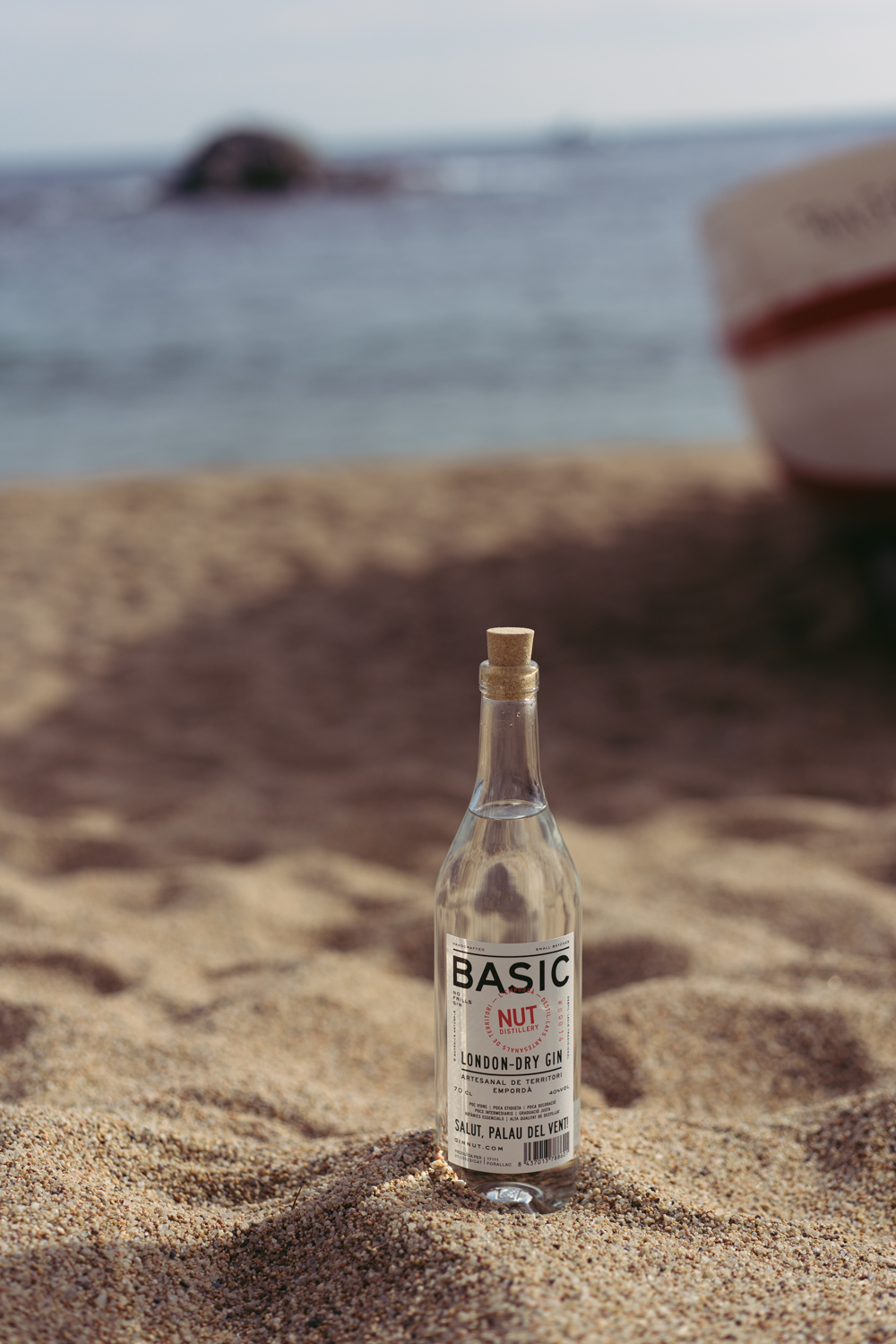 NUT 4er Set Basic London Dry Gin 4x 0,7L (40% Vol) NUT Distillery No Frills Gin 6 Botanicals- [Enthält Sulfite]