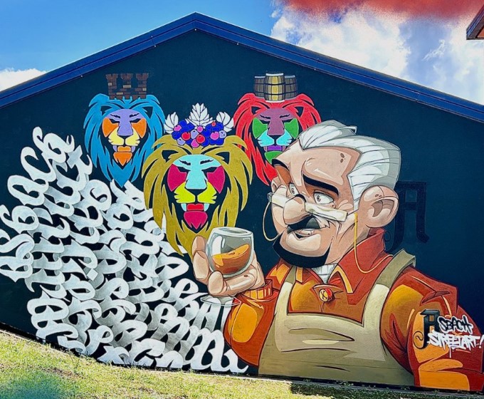 Asbach Uralt 0,7L (36% vol) + Asbach Schwenker 2er Set Gläser Limited street art edition - [Enthält Sulfite]