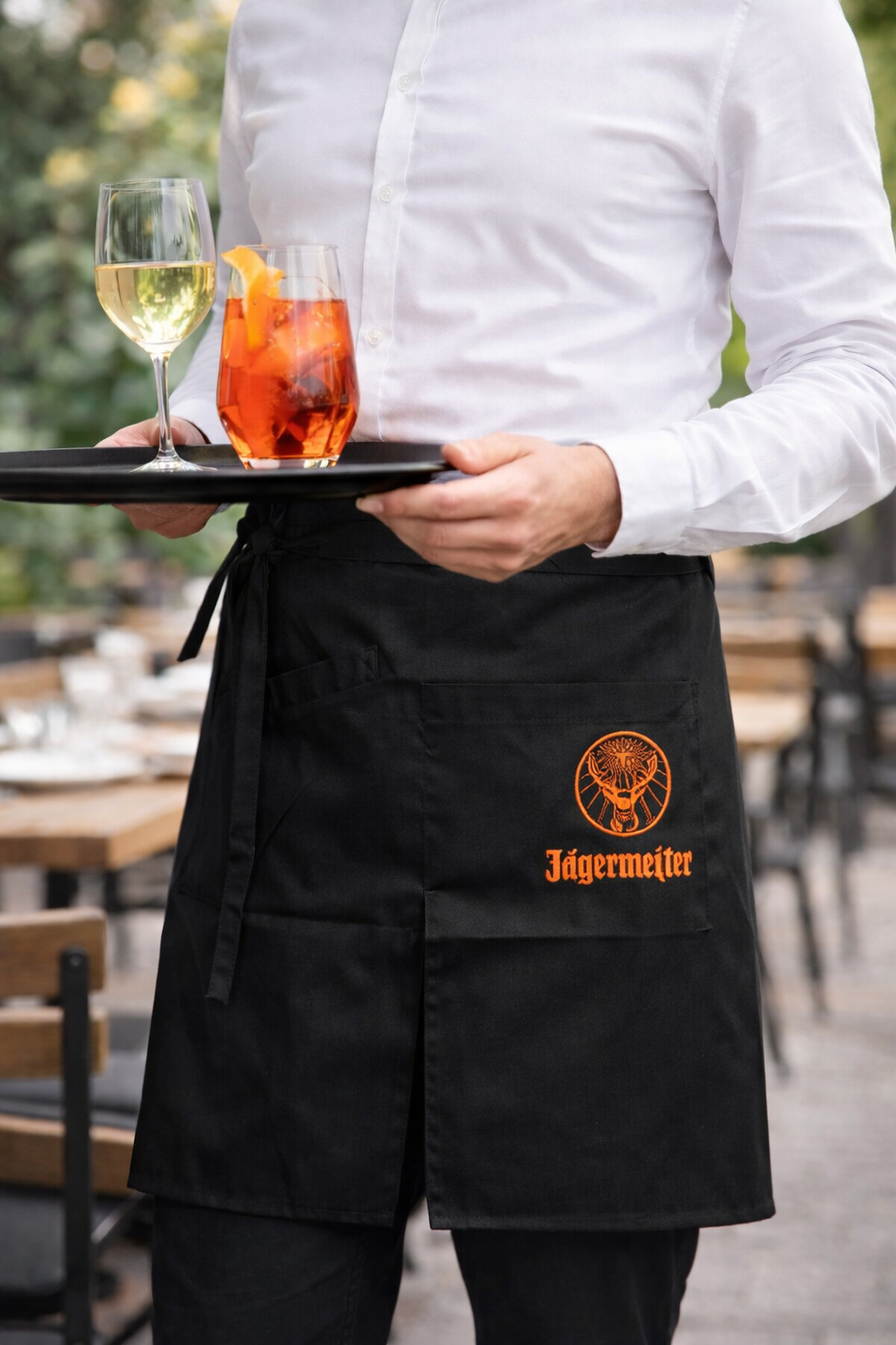 Jägermeister Kellnerschürze Schwarz – Barschürze mit Frontschlitz & Tasche – ca. 48 x 70 cm – Gastronomie Qualität