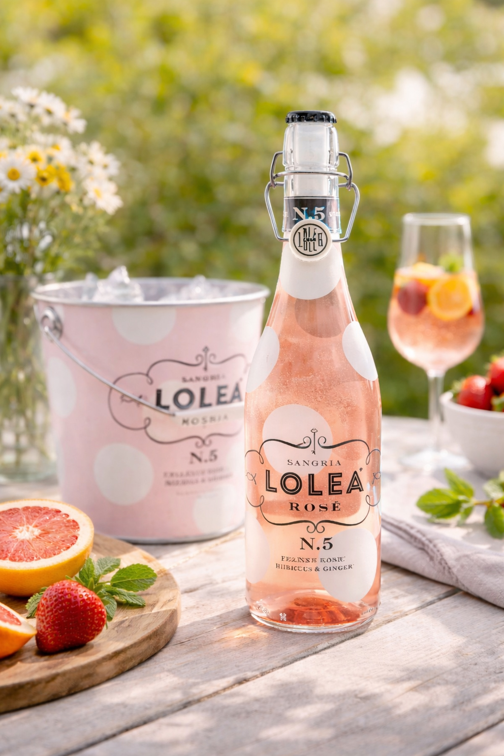 Lolea Sangria N°5 Rosé Set – Rosa Kühler mit Henkel & Roséwein-Sangria 0,75 l (8 % Vol.) - [Enthält Sulfite]