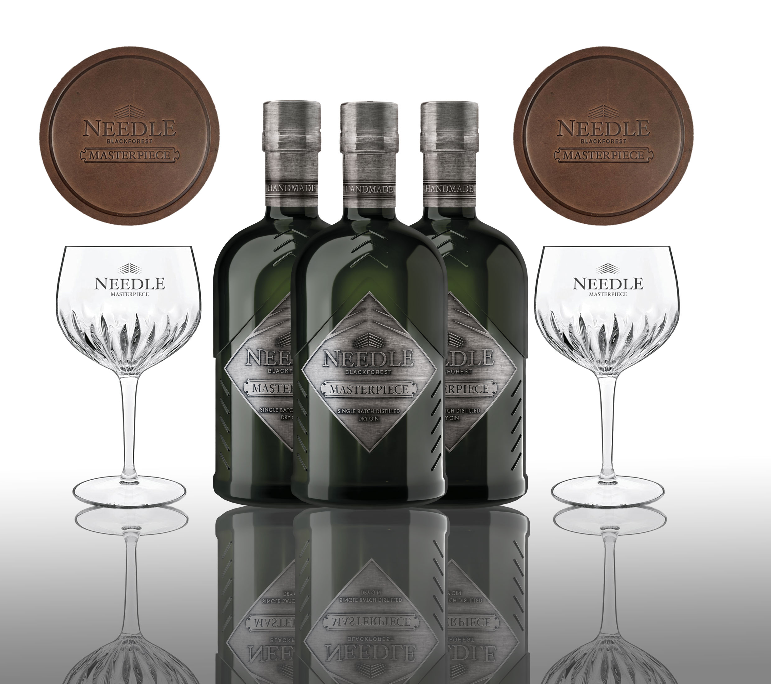 Needle Masterpiece Set - 3x Blackforest Gin 0,5L (45% Vol) + 2x Coppa Kristall Gläser und 2 handgegerbte Leder Untersetzer Gratis - [Enthält Sulfite]